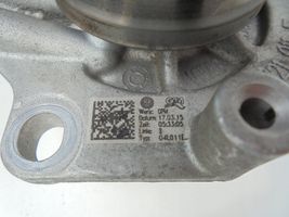 Audi Q3 8U Vesipumppu 04L109145A0