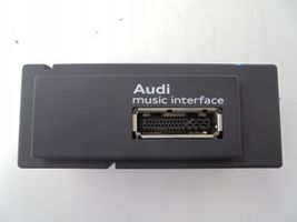 Audi A3 S3 8V Gniazdo / Złącze USB 8V0035736