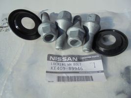Nissan Micra K14 Tool set 