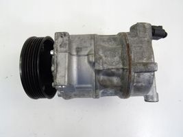 Volkswagen Golf VII Ilmastointilaitteen kompressorin pumppu (A/C) 5Q0816803K