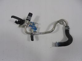 Skoda Rapid (NH) Tuyau d'alimentation conduite de carburant 04B201360