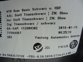 Volkswagen Tiguan Takaoven verhoilu 5NA867212K