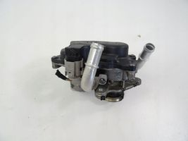 Volkswagen Touran III Soupape vanne EGR 04L131501S