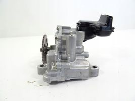 Mazda CX-5 Pompe à huile PE0114100