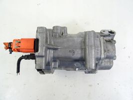 Toyota Yaris XP210 Ilmastointilaitteen kompressorin pumppu (A/C) 042400-0740