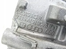 Audi Q3 F3 Generaattorin/laturin kiinnike 05L903143B