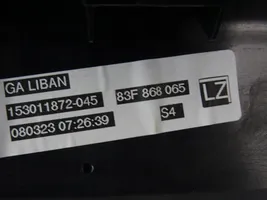 Audi Q3 F3 Takaoven verhoilu 83A867487