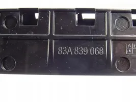 Audi Q3 F3 Rail de vitre 83A839068