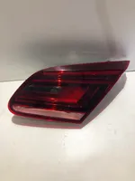 Volkswagen PASSAT CC Lampy tylnej klapy bagażnika 3C8945308R