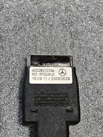 Mercedes-Benz GL X166 Prise interface port USB auxiliaire, adaptateur iPod A0028272704