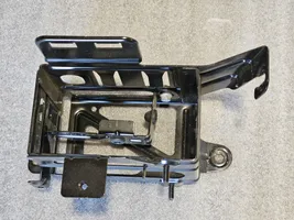 Mercedes-Benz GL X166 Soporte para la batería A1665400540