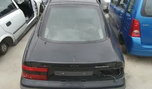 Opel Calibra Tylna klapa bagażnika 