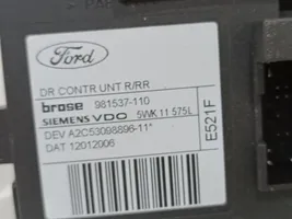 Ford Focus Charnière supérieure de porte battante arrière 