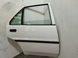 Peugeot 106 Puerta trasera 