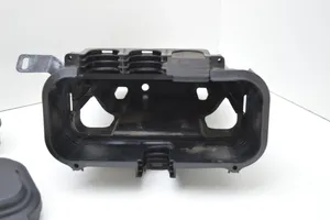 BMW 7 F01 F02 F03 F04 Kita variklio skyriaus detalė 7555177