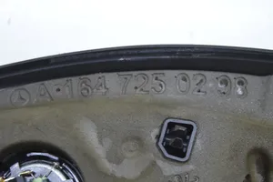 Mercedes-Benz ML W164 Skaļrunis (-i) priekšējās durvīs A1647250298