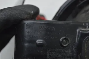 Opel Astra J Serratura del tappo del serbatoio del carburante 