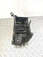 Opel Astra J Vassoio scatola della batteria 13354420