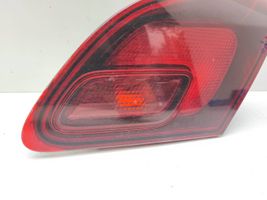 Opel Astra J Luci posteriori del portellone del bagagliaio 13306462