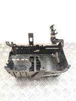 Opel Astra J Support boîte de batterie 13308434