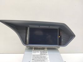 Mercedes-Benz E W212 Radio/CD/DVD/GPS-pääyksikkö A2129006513