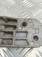 Opel Zafira C Radiator mount bracket 13337826