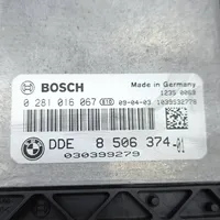 BMW 3 E90 E91 Komputer / Sterownik ECU i komplet kluczy 8506374