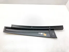 Mercedes-Benz C W204 Rivestimento modanatura del vetro della portiera posteriore A2046900487