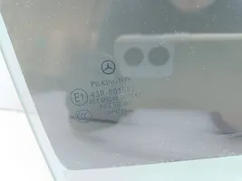 Mercedes-Benz C W204 Vetro del finestrino della portiera posteriore 43R-001582