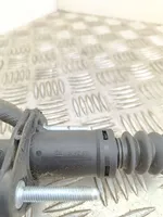 Opel Signum Główny cylinder sprzęgła 24412670