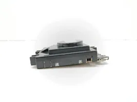 Mercedes-Benz C W204 Aerial antenna amplifier A2048702789