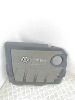 Volkswagen PASSAT B7 Engine cover (trim) 03L103925B