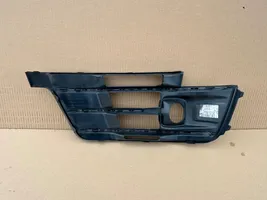 Audi Q7 4M Front fog light trim/grill 4M0807681E