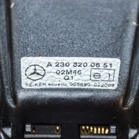 Mercedes-Benz SL R230 Keskikonsoli A2303200651