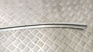 Mercedes-Benz SL R107 Tappo cornice del serbatoio A1076981084