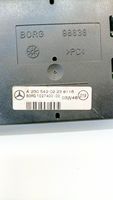 Mercedes-Benz SL R230 Altra parte interiore A2305420223