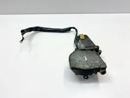 Mercedes-Benz SL R107 Motorino alzacristalli della portiera anteriore 0130821017