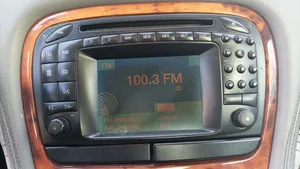 Mercedes-Benz SL R230 Radio / CD/DVD atskaņotājs / navigācija A2308200689