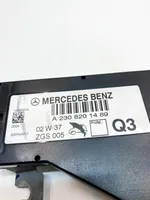 Mercedes-Benz SL R230 Pystyantennivahvistin 2308201489