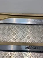 Mercedes-Benz SL R129 Garniture de protection de seuil intérieur A1296800335