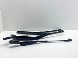 Mercedes-Benz SL R230 Windshield/front glass wiper blade A2308240249