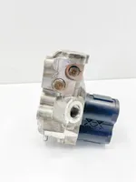 Mercedes-Benz SL R230 Hydraulic servotronic pressure valve 2213200258