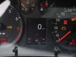 Audi RS6 C5 Compteur de vitesse tableau de bord 4B0920937B