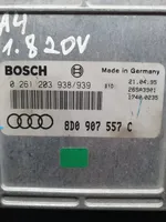 Audi A4 S4 B5 8D Variklio valdymo blokas 8D0907557C