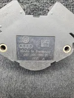 Volkswagen PASSAT B3 Sensor Drosselklappe 037907385M