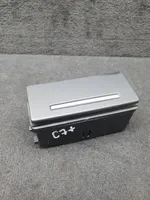 Audi A6 S6 C7 4G Takaoven tuhkakuppi 4G8857405