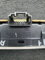 Audi A6 S6 C7 4G Luz del asiento trasero 4G0947111A