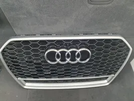 Audi RS6 C7 Grotelės priekinės 4G0853653N