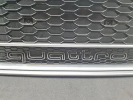 Audi RS6 C7 Grotelės priekinės 4G0853653N