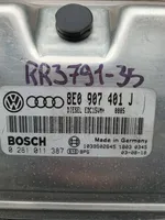 Audi A4 S4 B6 8E 8H Moottorin ohjainlaite/moduuli 8E0907401J